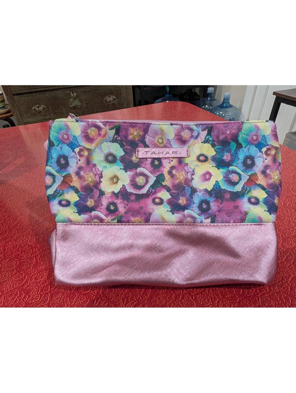 Tahari Make Up Cosmetics Bag Folds Out Pink Flowers